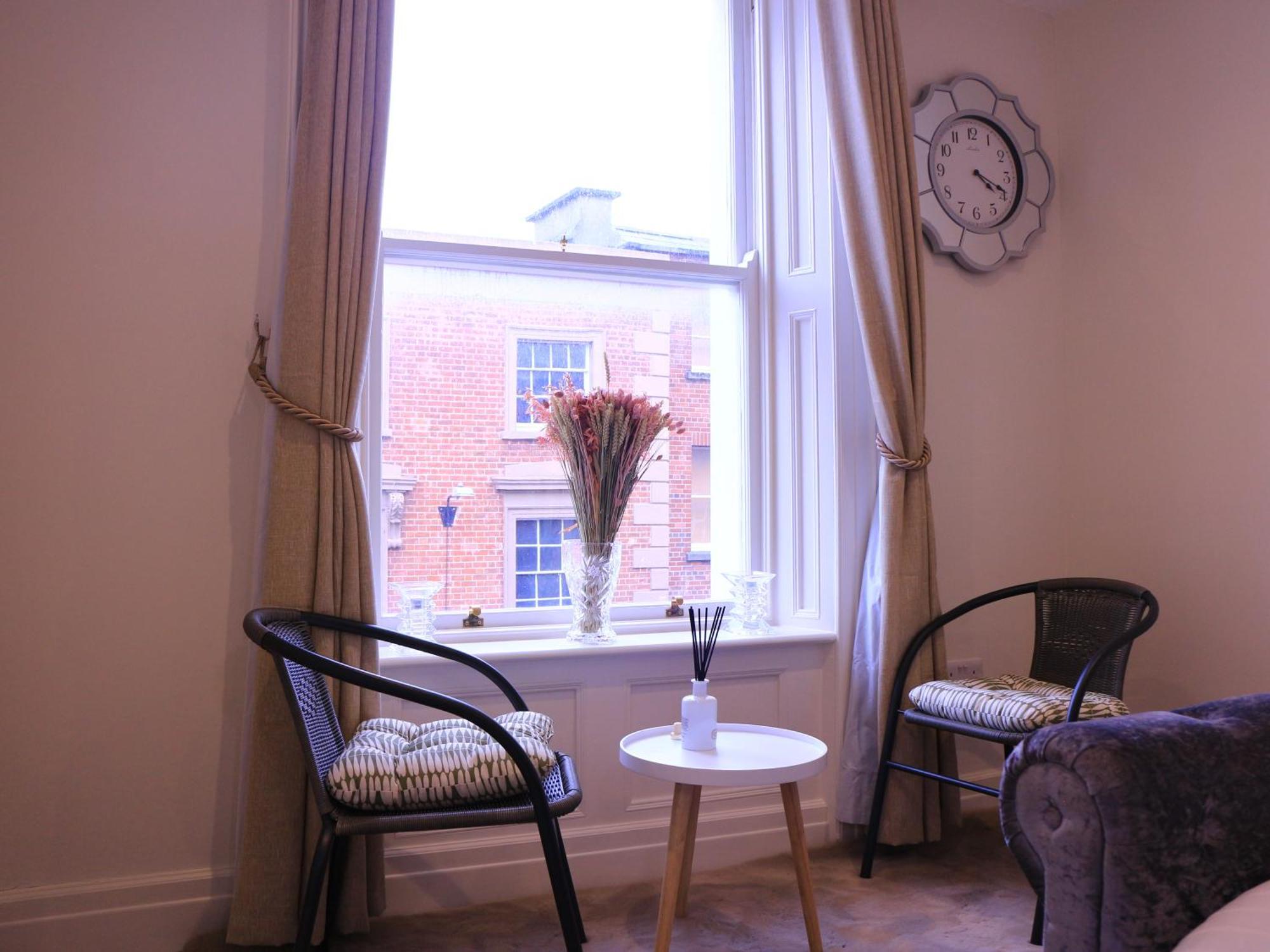 Spire Entire Apartment No Kitchen 더블린 외부 사진